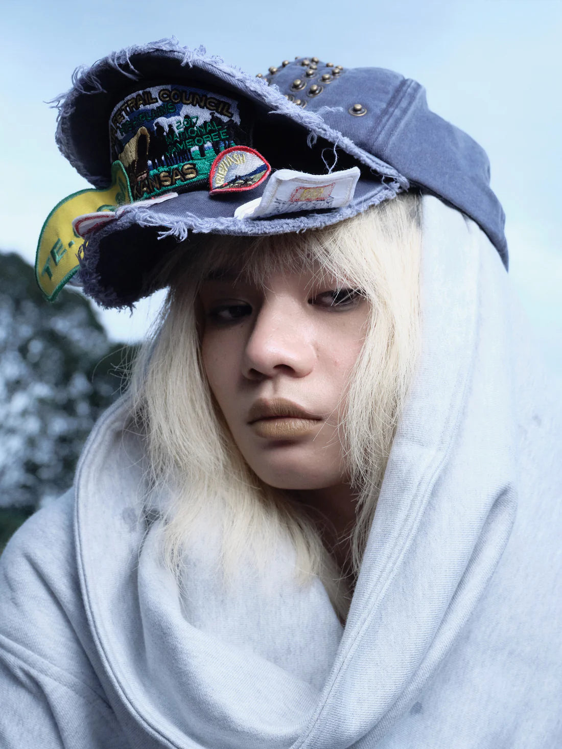 TE.COM Double-Brim Vintage Badge Hat
