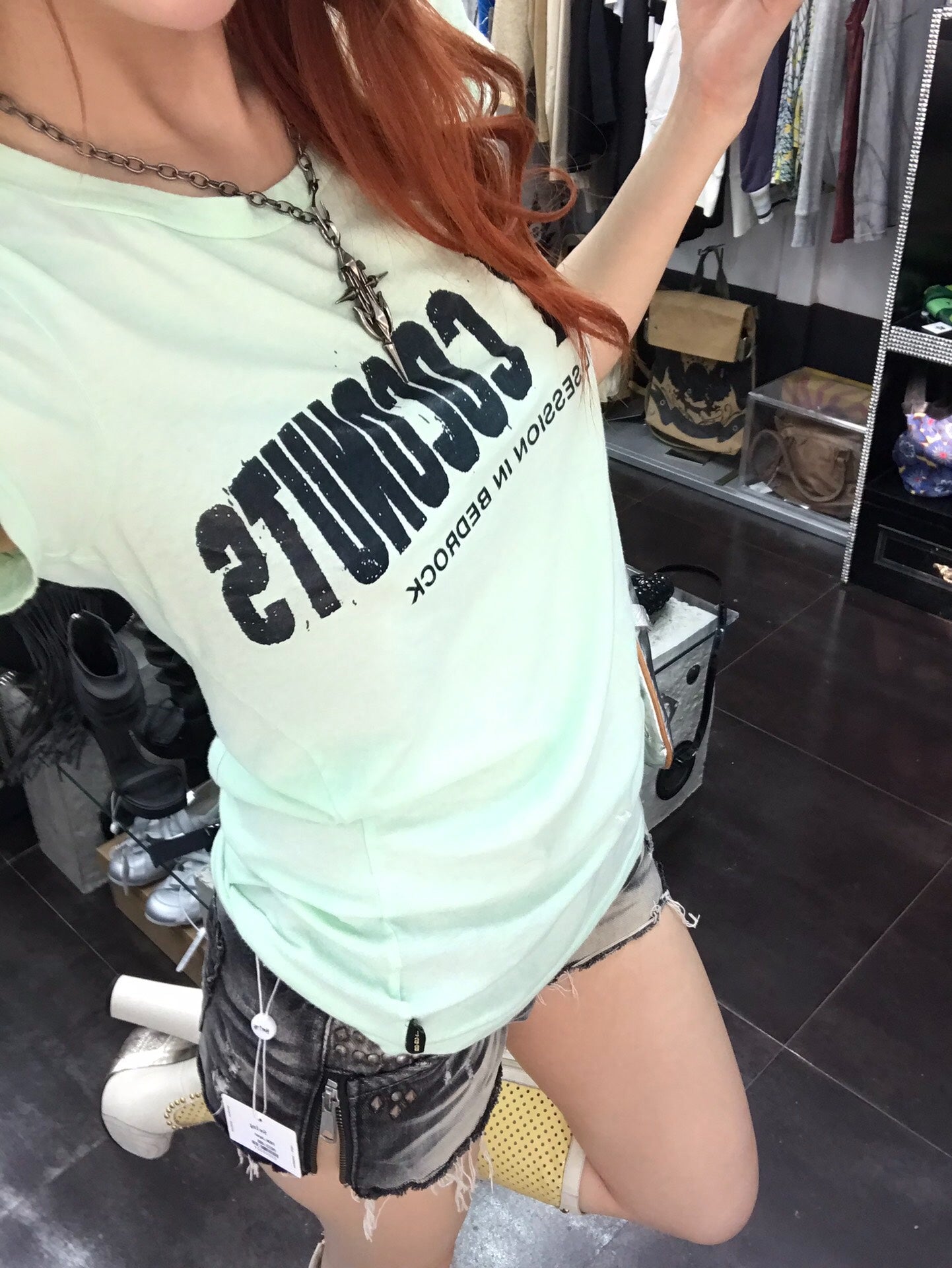 L.G.B BLACK COCONUTS Green T-SHIRT
