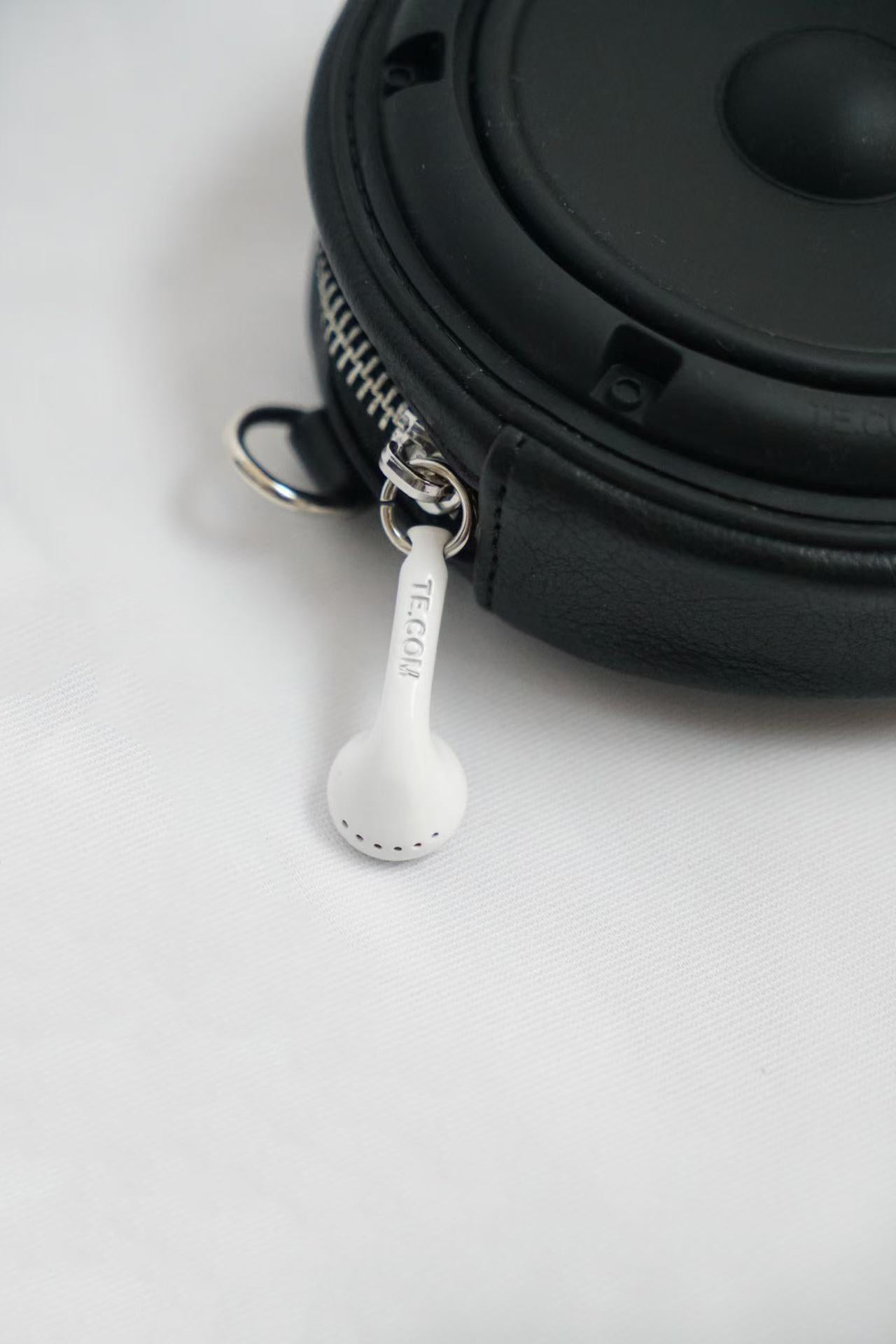 TE.COM 3D Silicone Speaker Crossbody Bag/Wallet(BLACK)