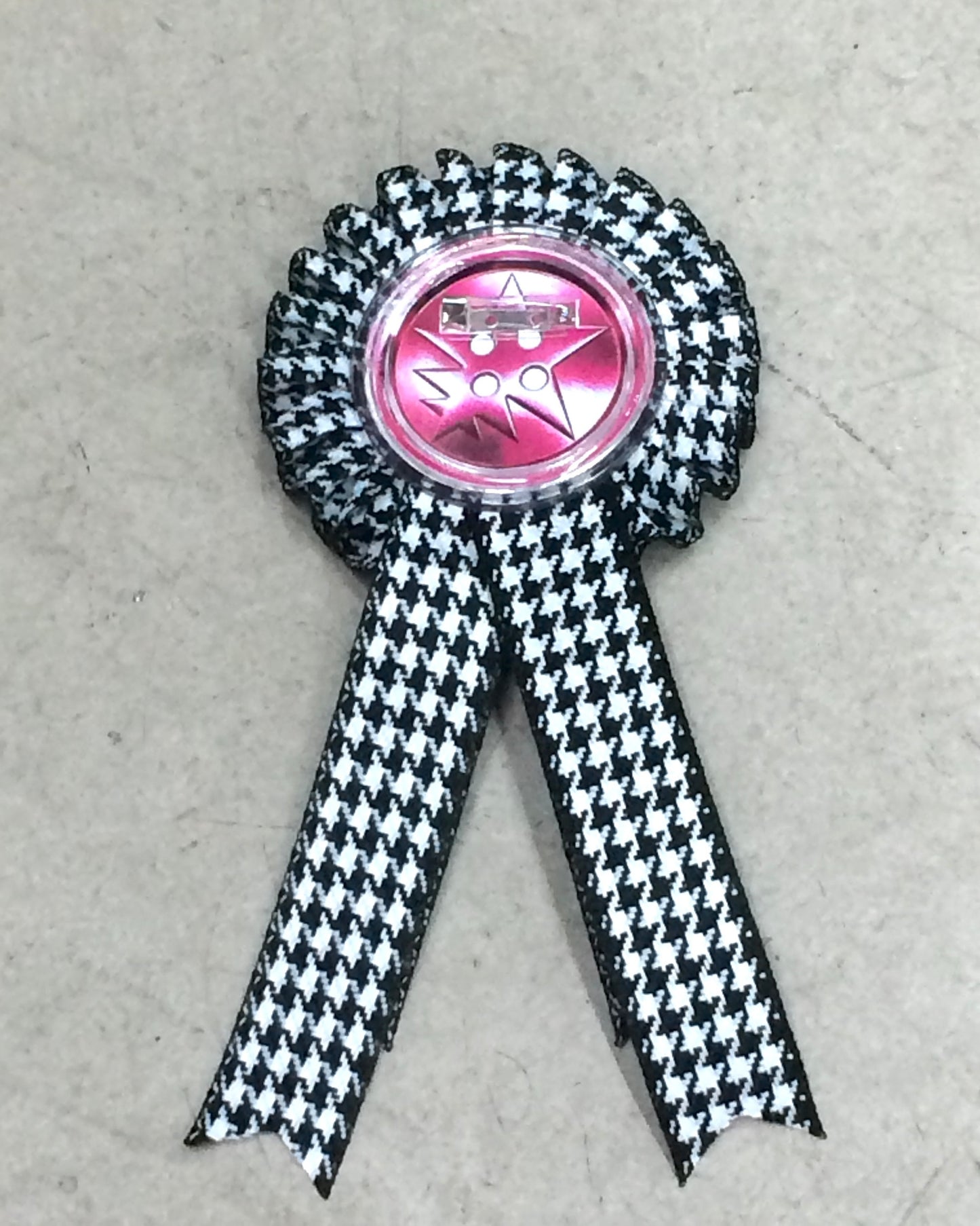 Swing Houndstooth Badge