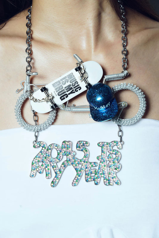 TE.COM"2045 is my year" Necklace