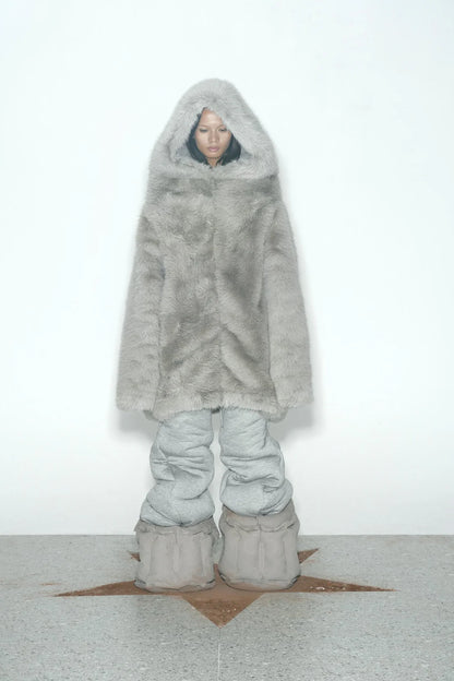 TE.COM Extra-Thick Long Eco-Friendly Faux Fur Coat
